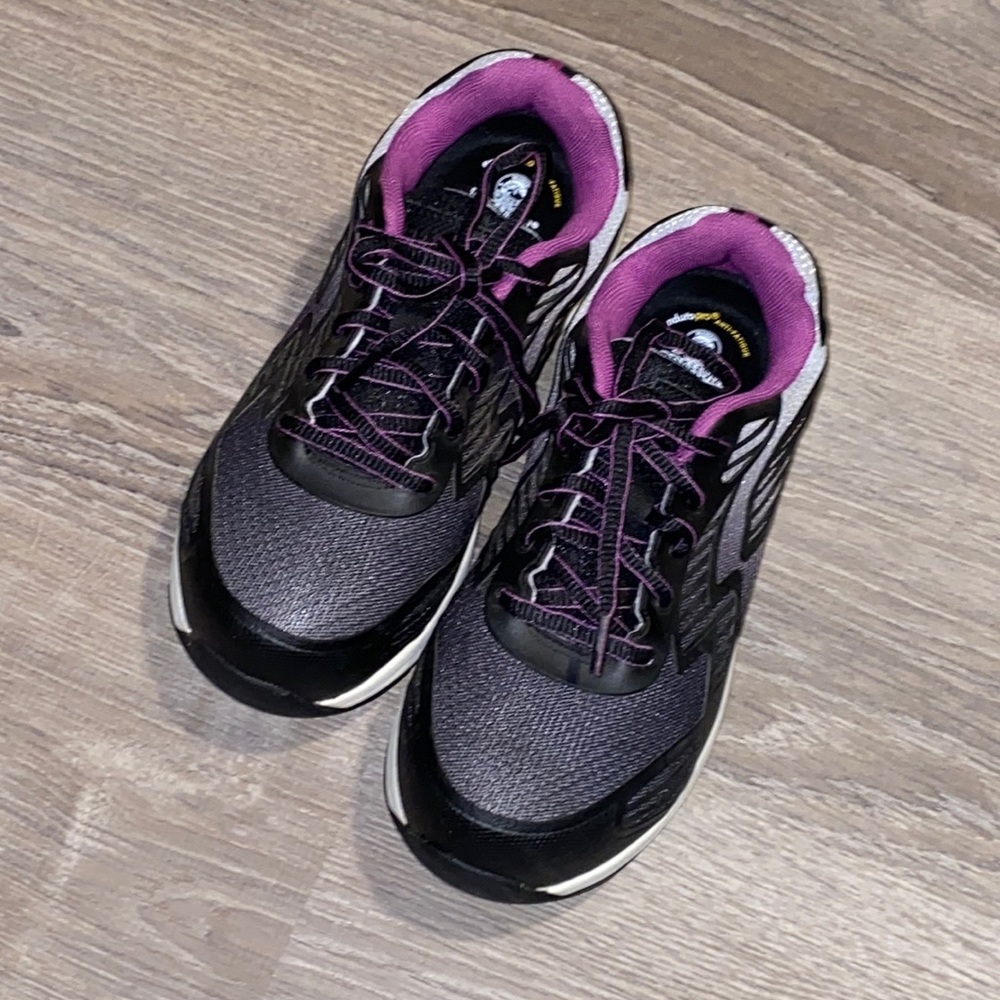 Womens Brahma running shoes 5